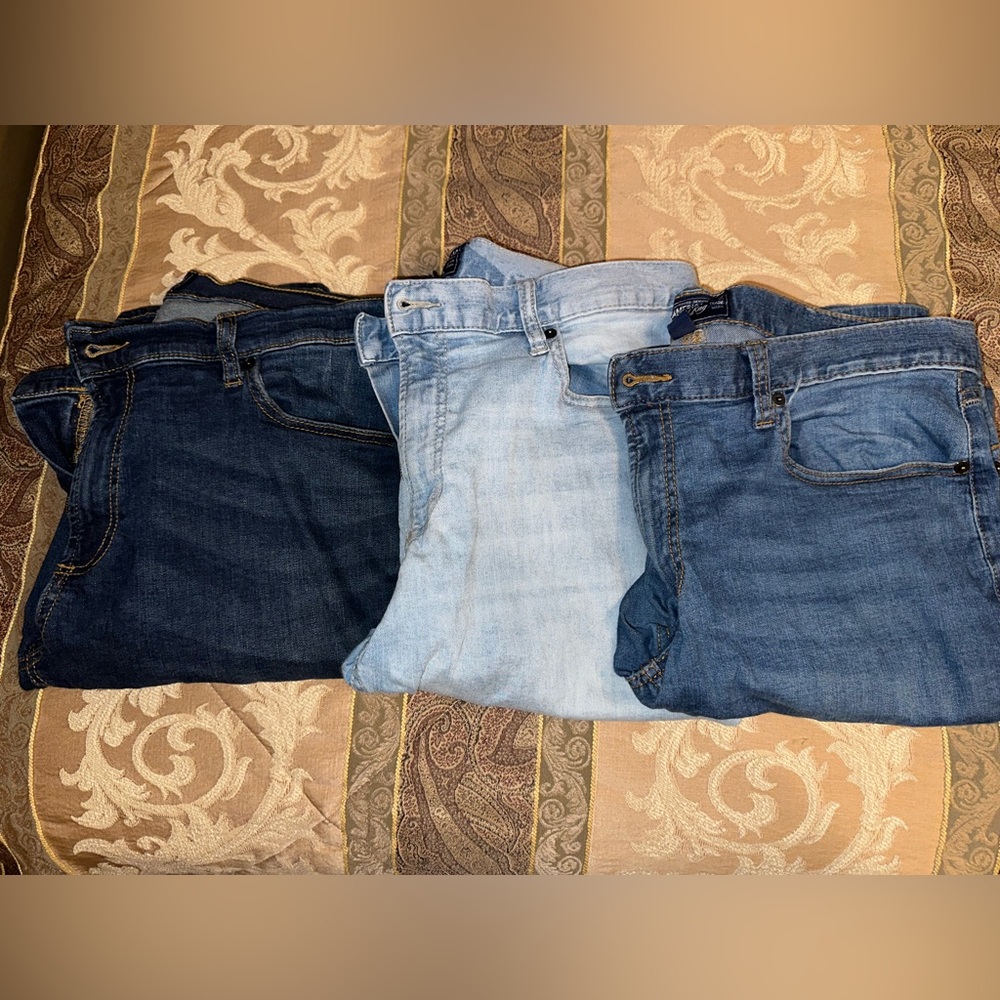 3 pairs of Jeans